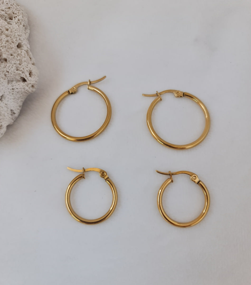 Golden Plain Hoops