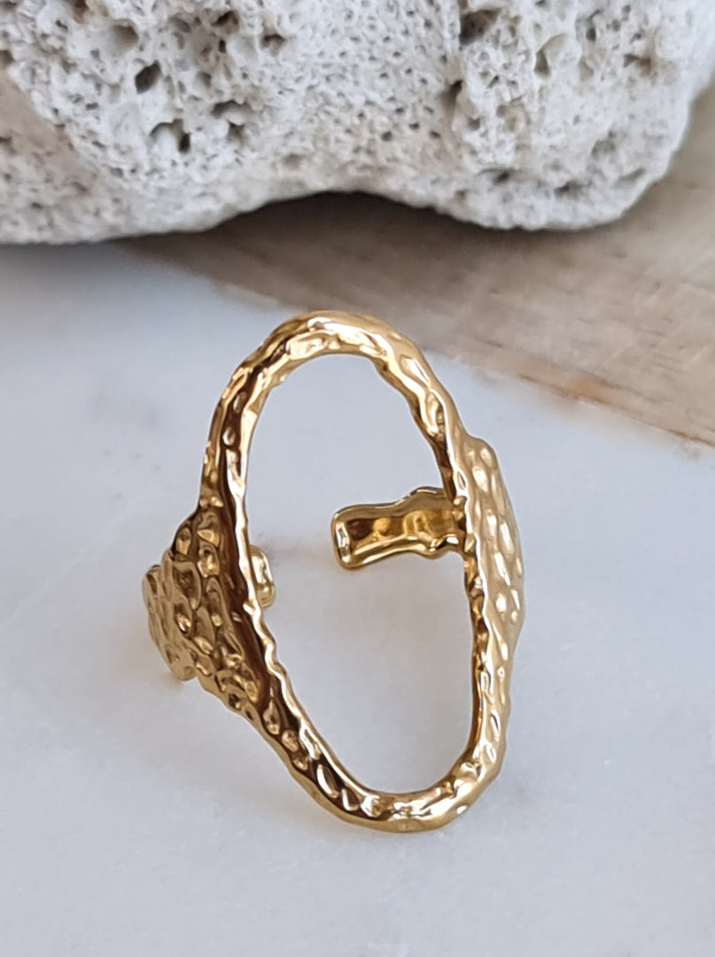 Ovalicious Ring